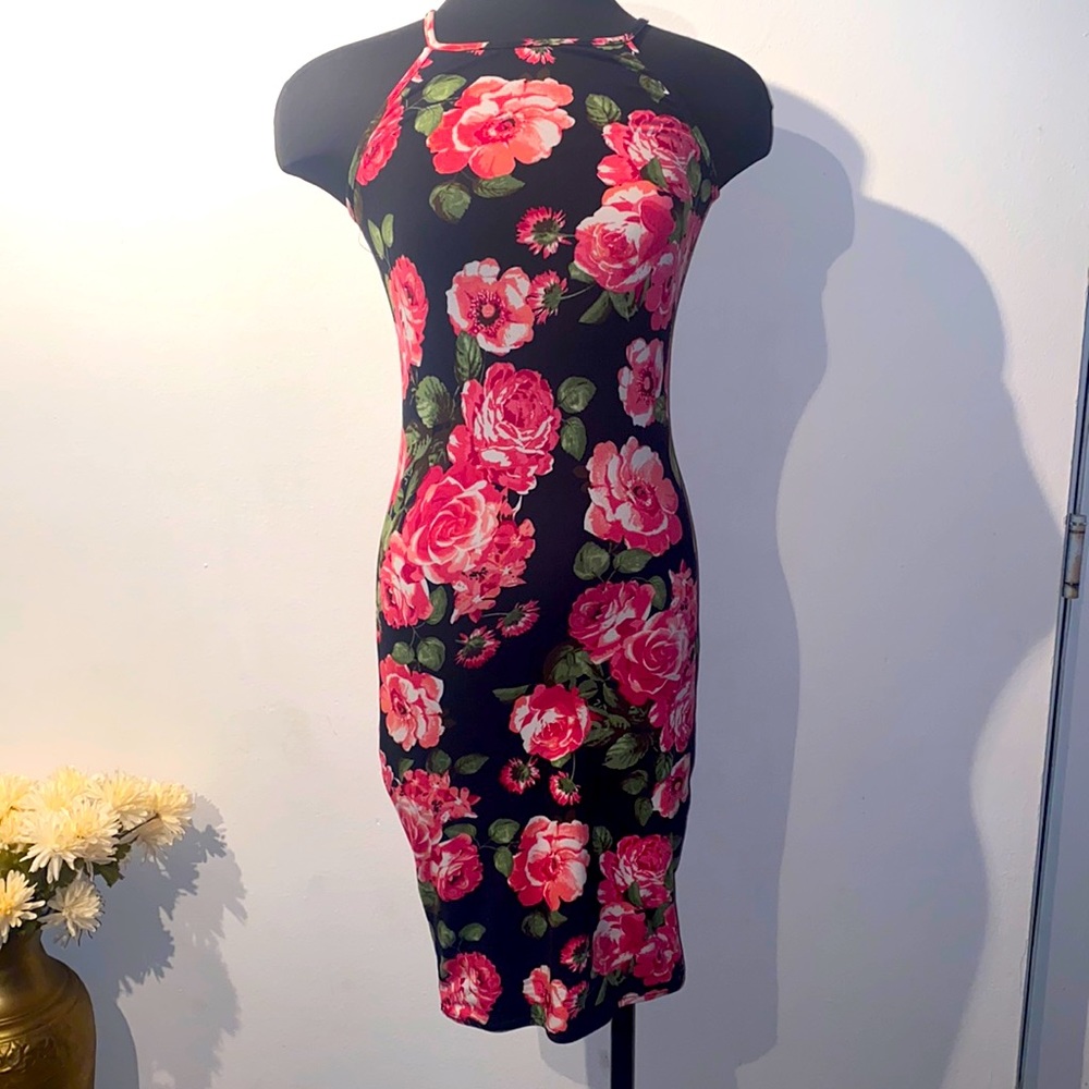 Black & pink stretchy midi dress
